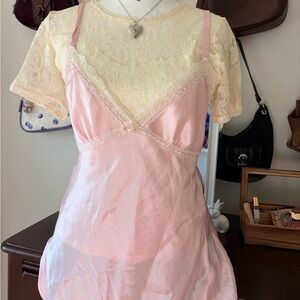 Elegant Pink Lace Trim Sleepwear OSCAR DE LA RENTA